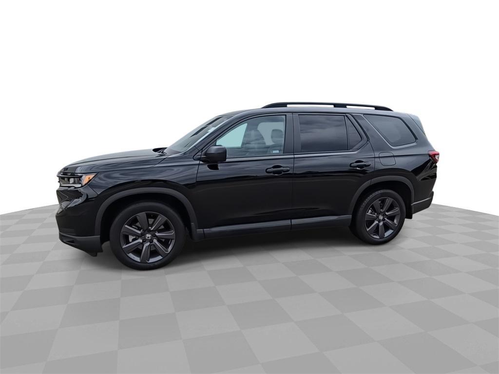 used 2025 Honda Pilot car, priced at $39,962