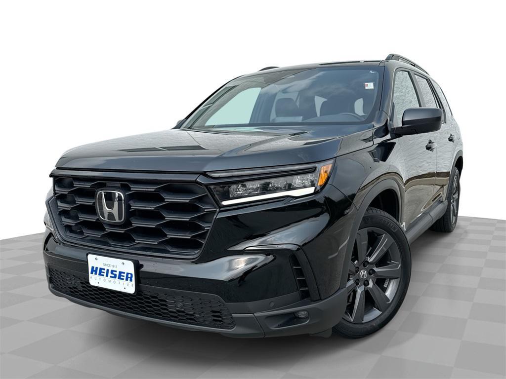 used 2025 Honda Pilot car, priced at $40,309