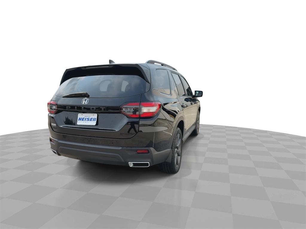 used 2025 Honda Pilot car, priced at $40,309