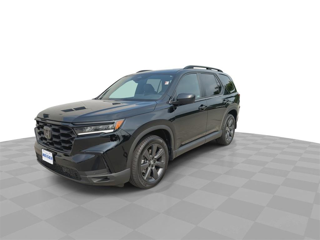 used 2025 Honda Pilot car, priced at $40,309