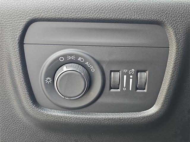 used 2024 Jeep Grand Cherokee L car, priced at $39,997