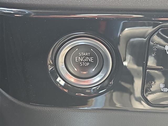 used 2024 Chevrolet Silverado 1500 car, priced at $48,590