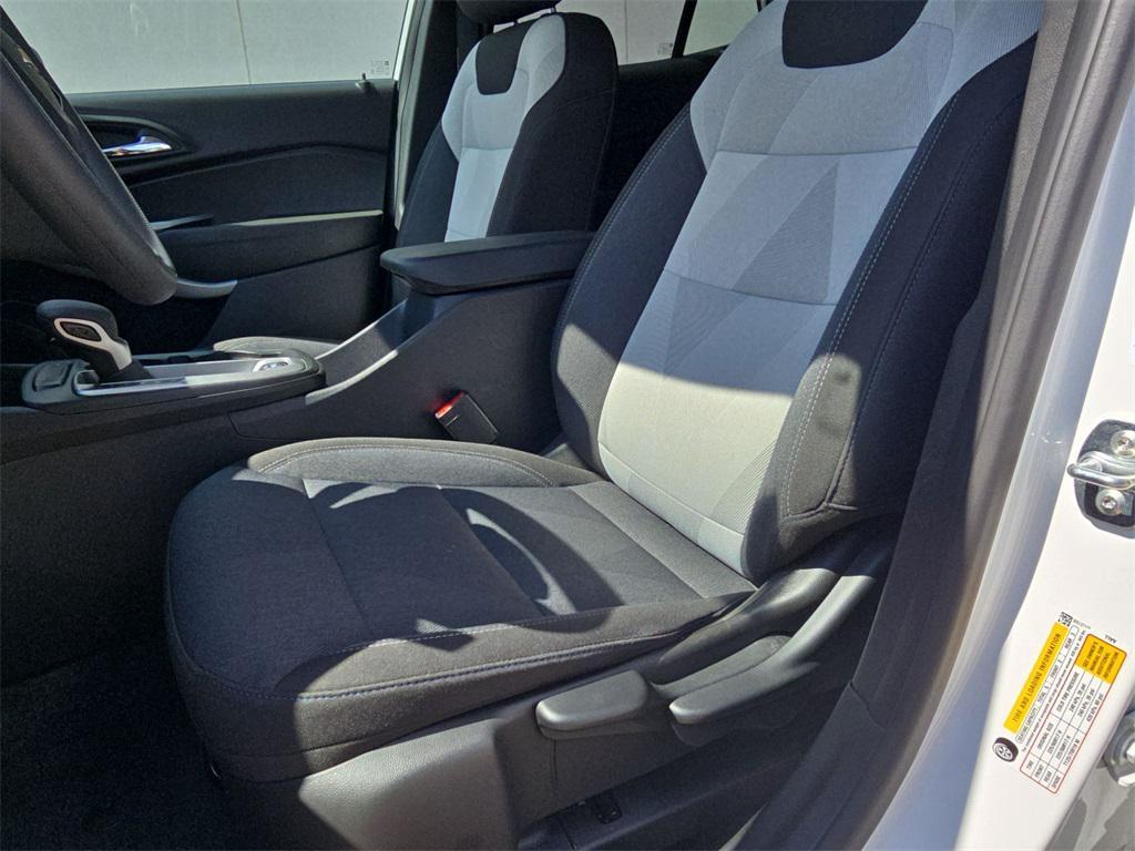 used 2025 Chevrolet Trax car, priced at $21,538