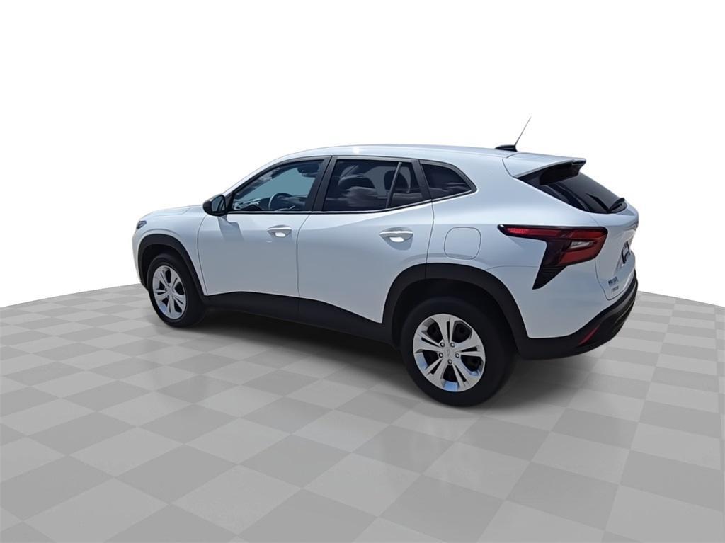 used 2025 Chevrolet Trax car, priced at $21,538