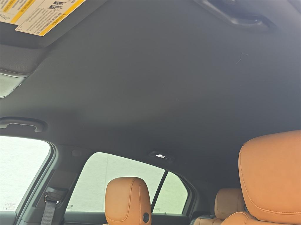 used 2024 Cadillac XT4 car, priced at $35,372
