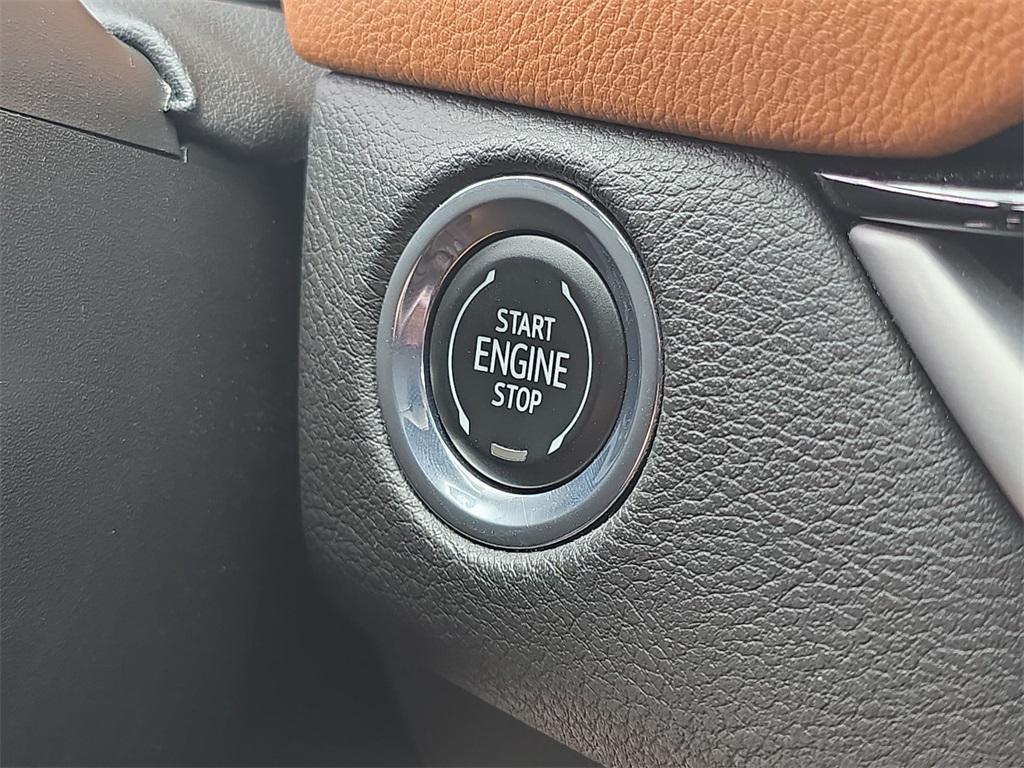 used 2024 Cadillac XT4 car, priced at $35,372