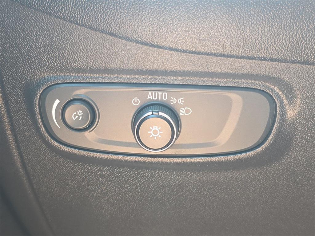 used 2013 Chevrolet Traverse car, priced at $6,551