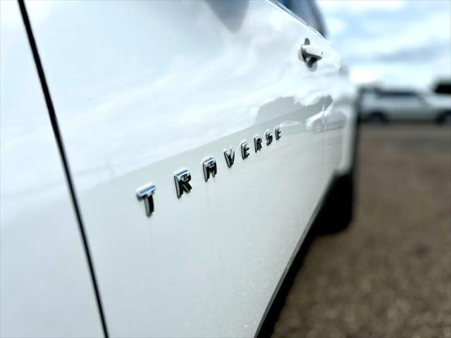 used 2023 Chevrolet Traverse car