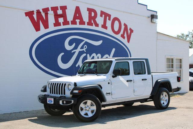 used 2023 Jeep Gladiator car, priced at $32,992