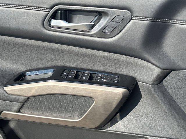 new 2025 Nissan Pathfinder car, priced at $44,851