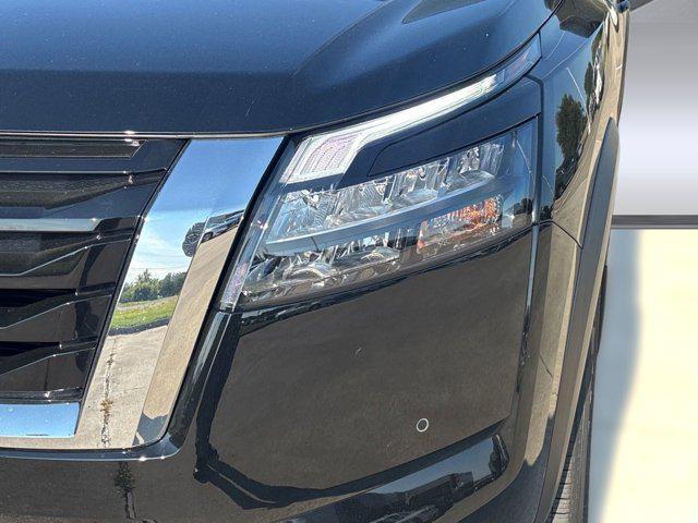 new 2025 Nissan Pathfinder car, priced at $44,851