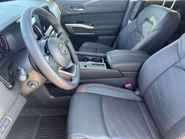 new 2025 Nissan Pathfinder car, priced at $44,851
