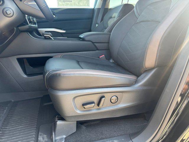 new 2025 Nissan Pathfinder car, priced at $44,851