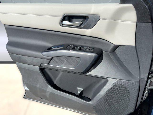 new 2025 Nissan Pathfinder car, priced at $37,191