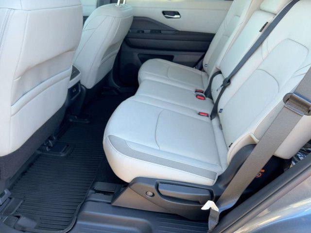 new 2025 Nissan Pathfinder car, priced at $37,491