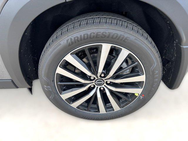 new 2025 Nissan Pathfinder car, priced at $41,491