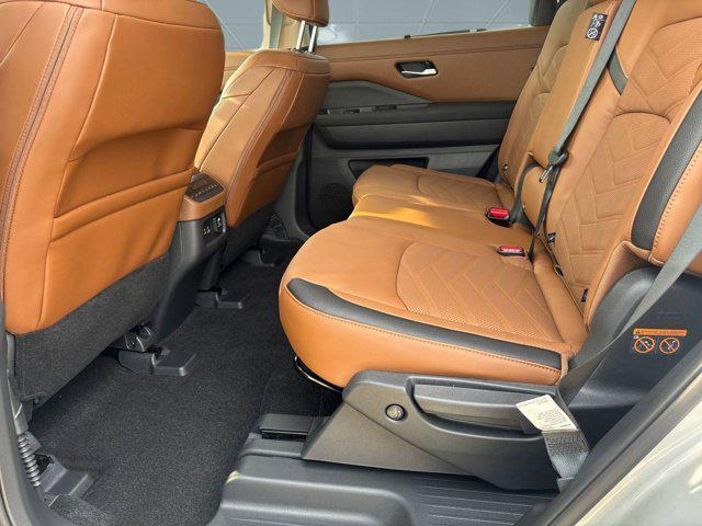 new 2025 Nissan Pathfinder car, priced at $41,491