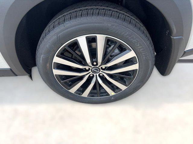 new 2025 Nissan Pathfinder car, priced at $41,491