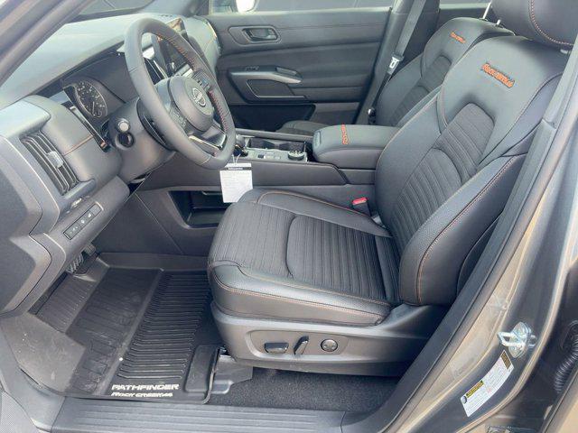 new 2025 Nissan Pathfinder car, priced at $39,477
