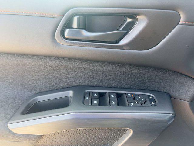 new 2025 Nissan Pathfinder car, priced at $39,477