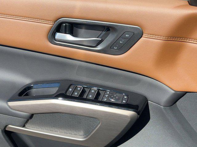 new 2025 Nissan Pathfinder car, priced at $46,859