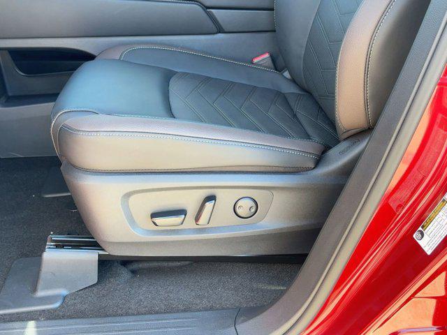 new 2025 Nissan Pathfinder car, priced at $44,791