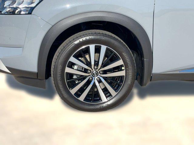 new 2025 Nissan Pathfinder car, priced at $43,091