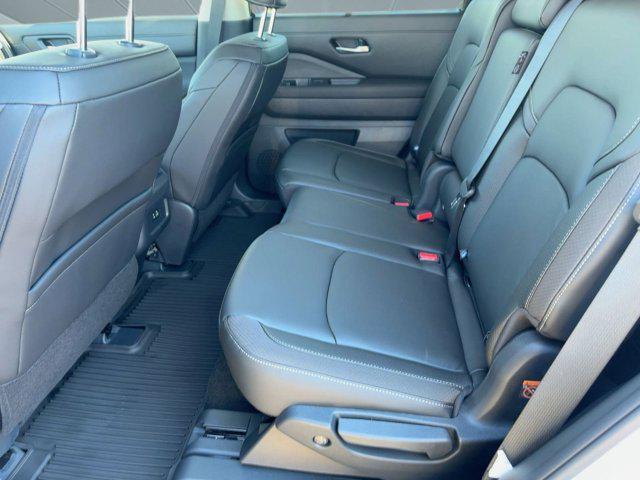 new 2025 Nissan Pathfinder car, priced at $36,991