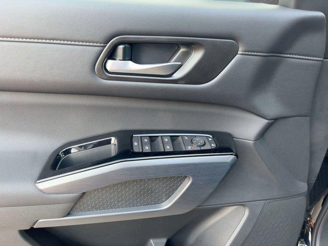 new 2025 Nissan Pathfinder car, priced at $37,491