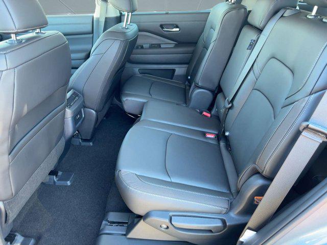 new 2025 Nissan Pathfinder car, priced at $36,691