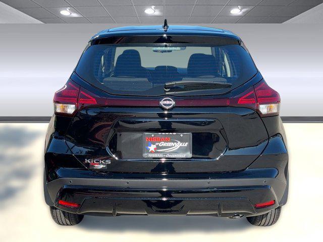 new 2025 Nissan Kicks car, priced at $21,821