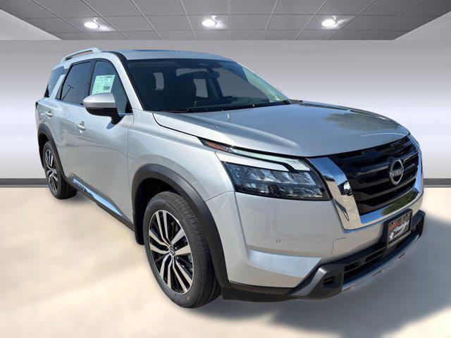 new 2025 Nissan Pathfinder car, priced at $43,491
