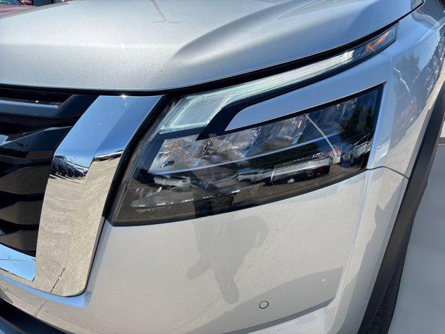 new 2025 Nissan Pathfinder car, priced at $43,491