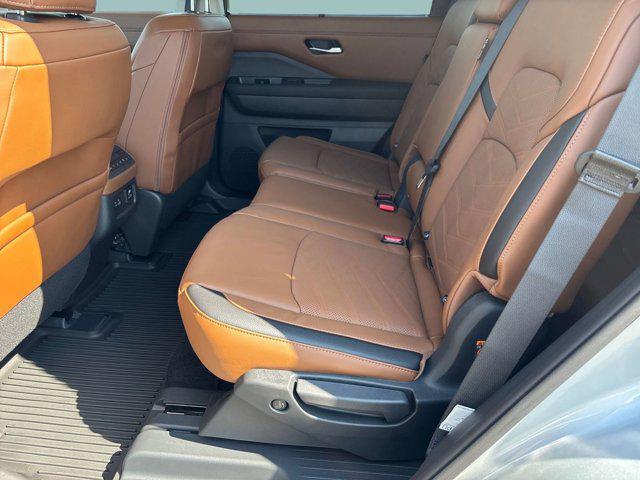 new 2025 Nissan Pathfinder car, priced at $43,491