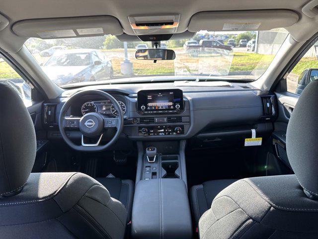 new 2025 Nissan Pathfinder car, priced at $33,851