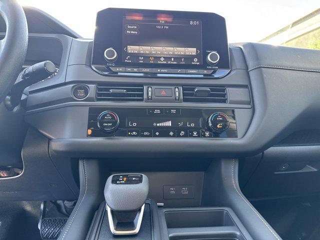 new 2025 Nissan Pathfinder car, priced at $33,851