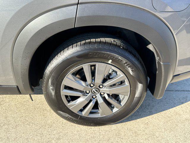 new 2025 Nissan Pathfinder car, priced at $33,851