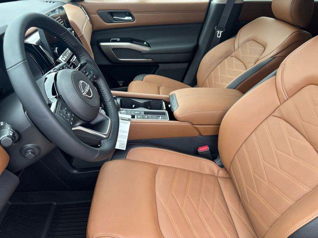 new 2025 Nissan Pathfinder car, priced at $45,051