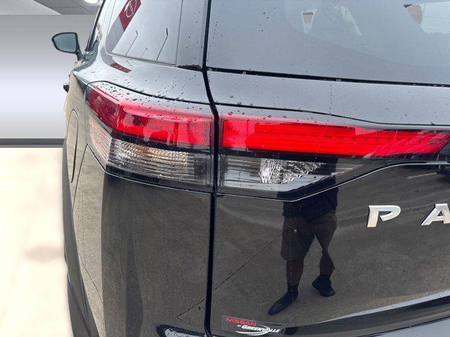 new 2025 Nissan Pathfinder car, priced at $45,051