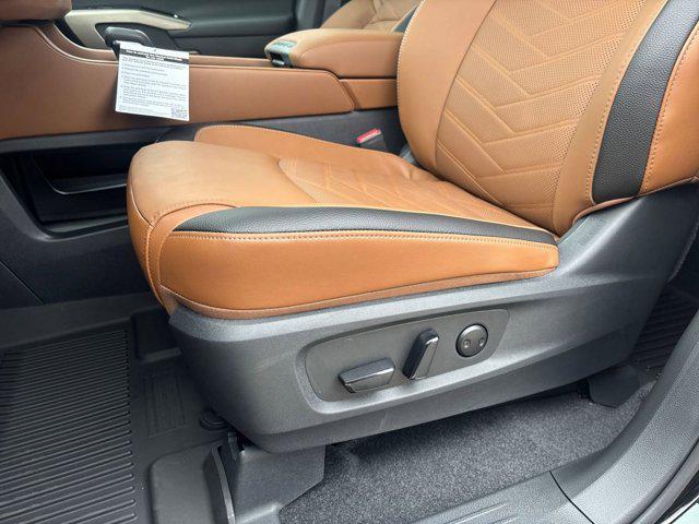 new 2025 Nissan Pathfinder car, priced at $45,051