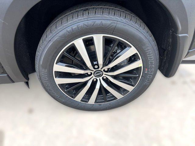 new 2025 Nissan Pathfinder car, priced at $45,051