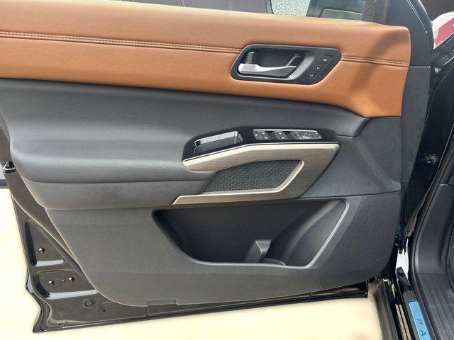 new 2025 Nissan Pathfinder car, priced at $45,051