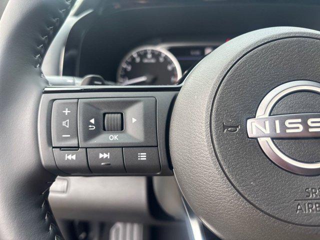 new 2025 Nissan Pathfinder car, priced at $37,581