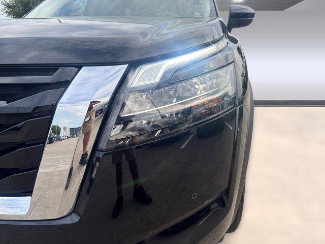 new 2025 Nissan Pathfinder car, priced at $37,581