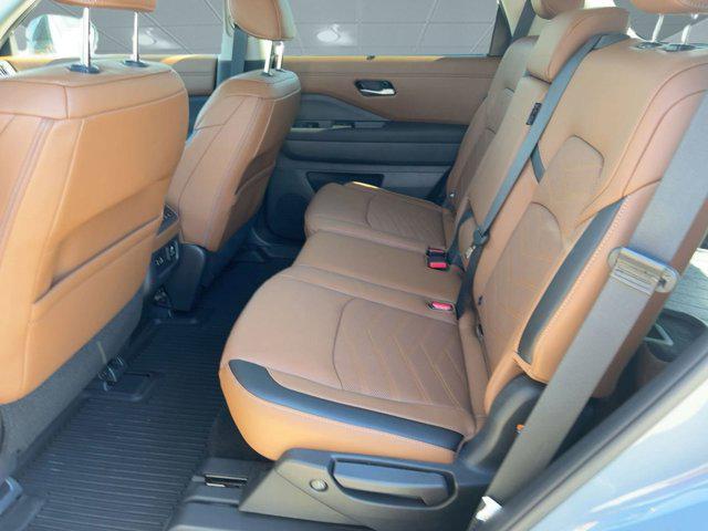 new 2025 Nissan Pathfinder car, priced at $41,791