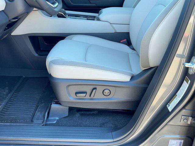 new 2025 Nissan Pathfinder car, priced at $37,391