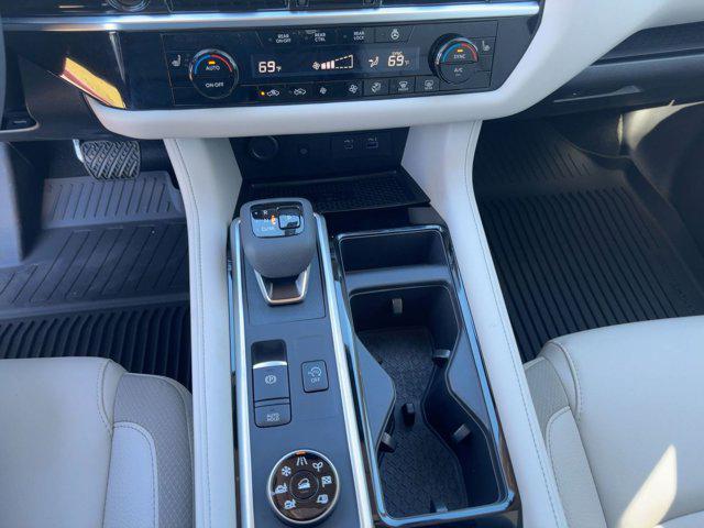 new 2025 Nissan Pathfinder car, priced at $37,391