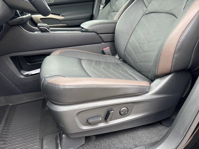 new 2025 Nissan Pathfinder car, priced at $45,061