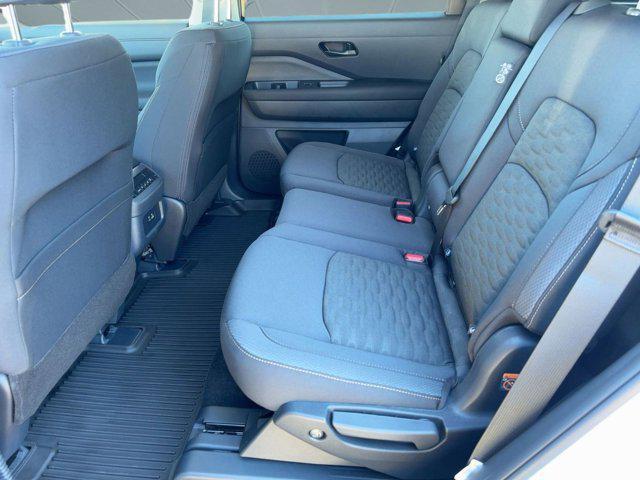 new 2025 Nissan Pathfinder car, priced at $33,791