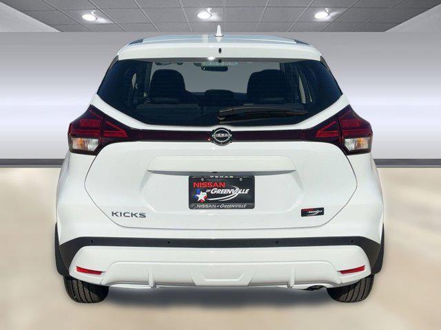 new 2025 Nissan Kicks car, priced at $22,021